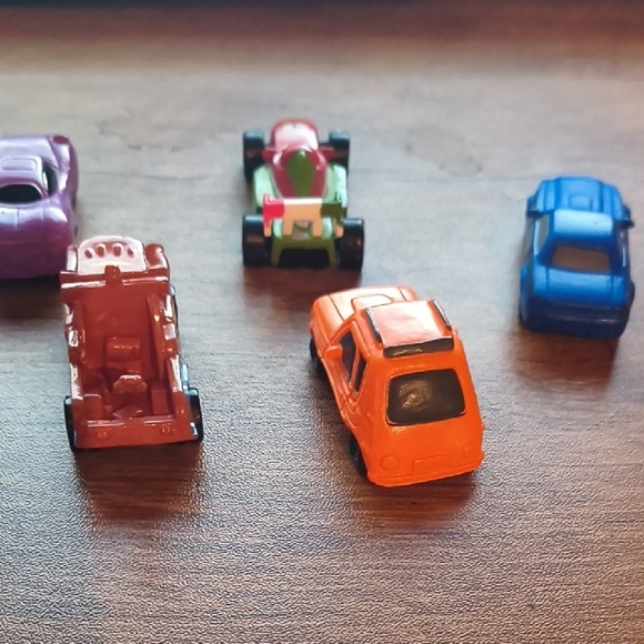 Disney Pixar Cars Micro Figurine Set - 7 Pieces - Stationary Collection - Picture 7 of 9
